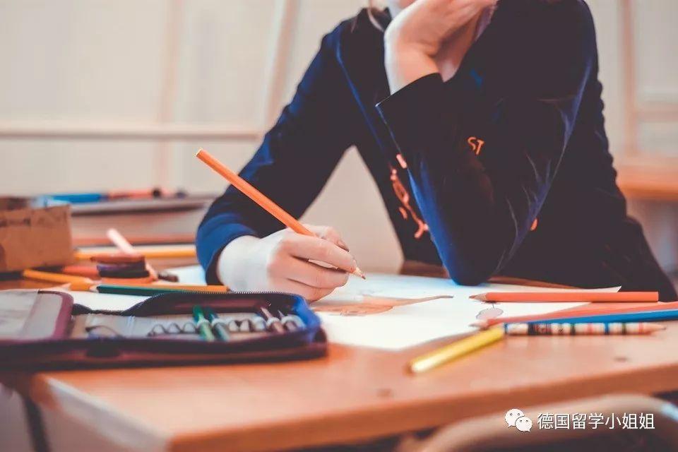 德语口语训练软件_外教一对一德语口语培训_外教德语口语班