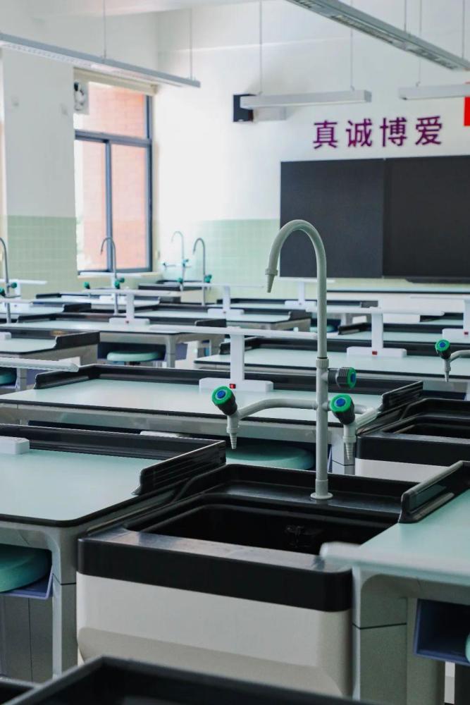 华美英语学校_陆丰市东海镇华美中英文学校_华美学校