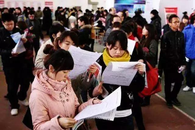 学商务英语的可以考哪些证_零基础可以大专学商务英语吗_学商务英语毕业后可以做什么?