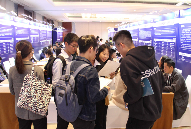 英语专业大学排名及分数线_广东财经大学旅游管理专业分数_南京信息工程大学气象专业分数
