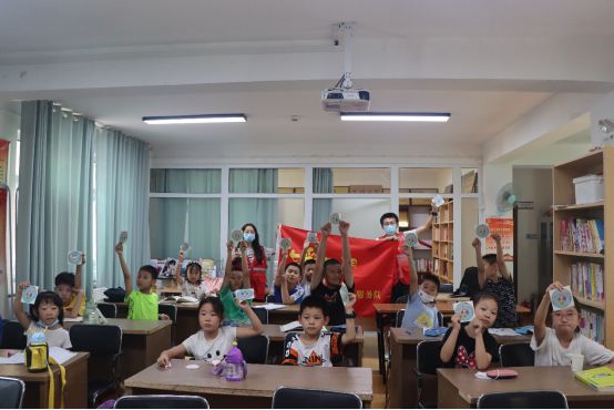 上辅导班的英语怎么写_辅导机构初中英语怎么上_线上英语辅导