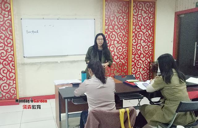 成都餐饮培训前10名_南宁英语培训机构前十名_英语一定要去英语机构培训吗