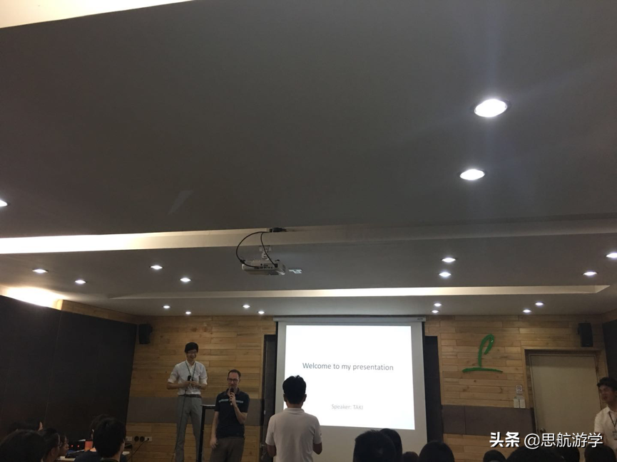 学日语好还是英语好_菲律宾学英语什么学校好?_学瑜伽学校哪个学校好