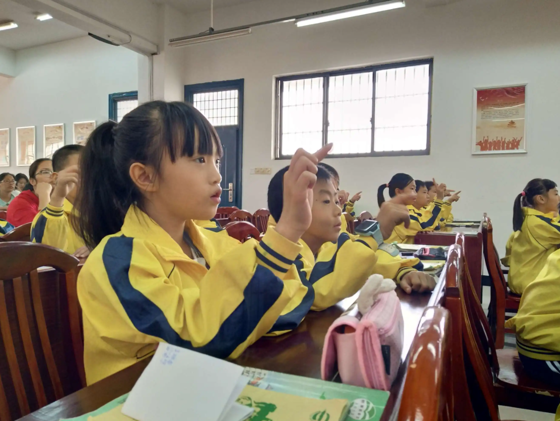 初中数学重要还是英语重要_夫妻之间性重要还是感情重要_英语学习的重要性