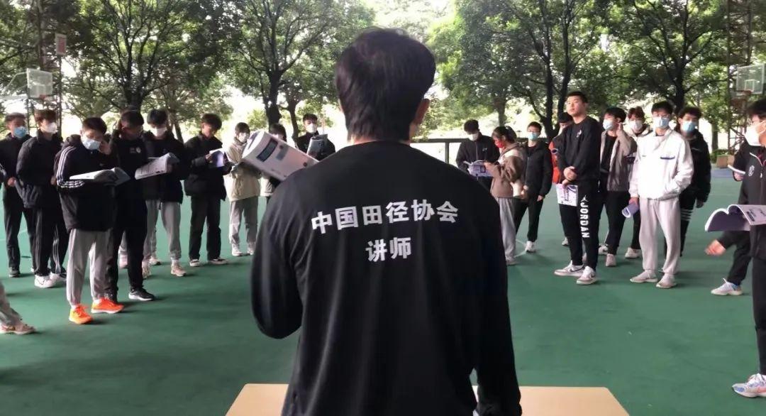 英语4级培训_今年成人英语4级证培训_半年培训英语能过英语4级吗