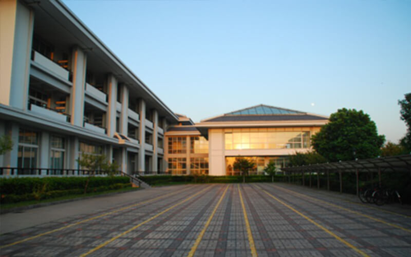 2022年上海外国语大学
