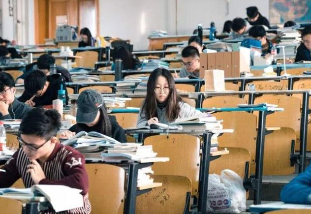零基础考研日语和英语比较_考研日语跟英语难度比较_考研英语用哪个app比较好