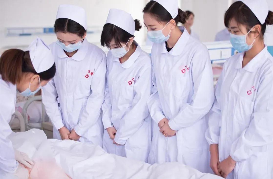 学广告学的女生出路_学金融专业女生出路_学英语专业女生出路