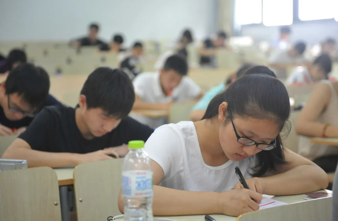catti报名时间和费用_英语四级报名费用_托福报名要交哪些费用
