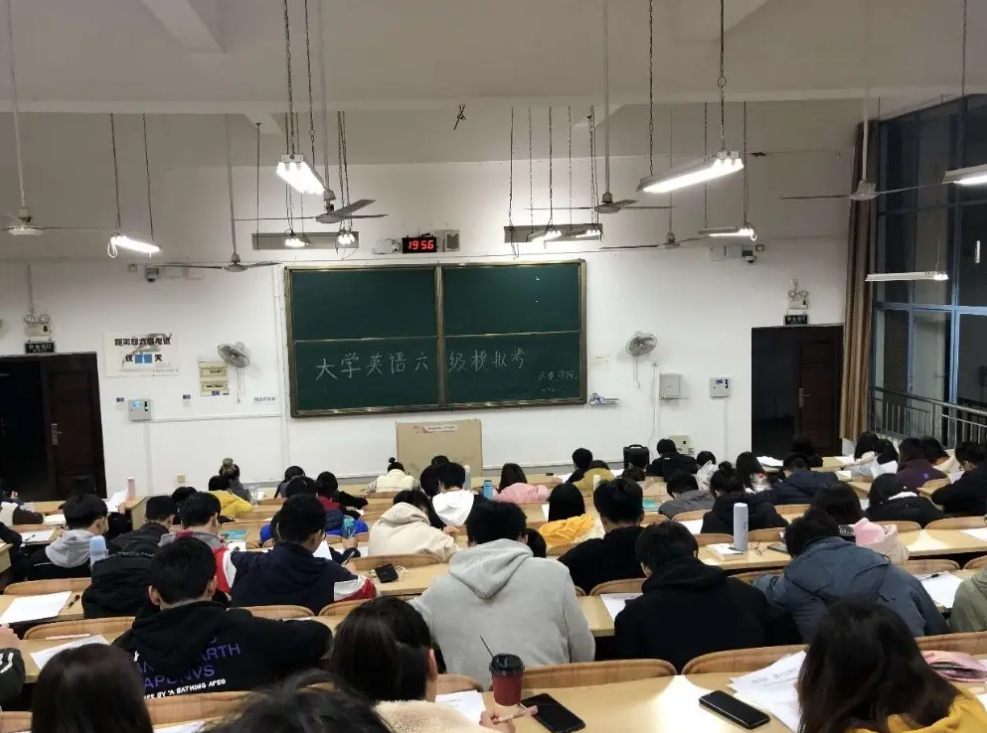 catti报名时间和费用_英语四级报名费用_托福报名要交哪些费用