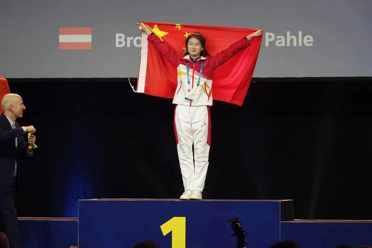英语线上_英语到底是线上好还是线下好_英语线上课还是线下课好