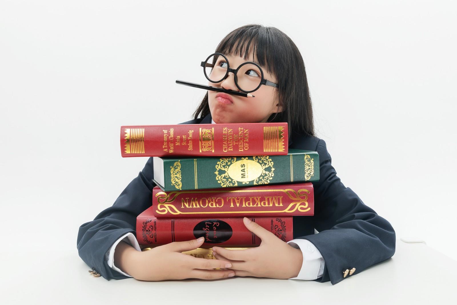大学4级英语作文模板_大学英语有几级_大学b级英语词汇