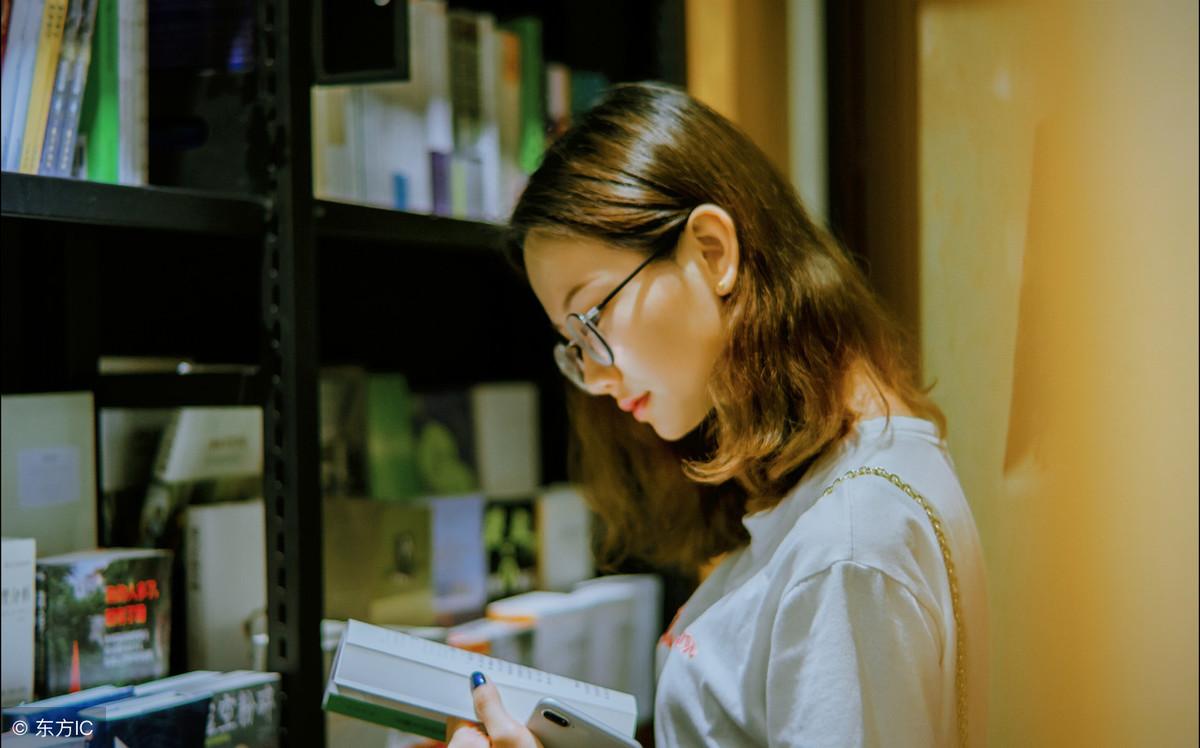 写英语怎么读_大学英语读写教程_写字的英语怎么读