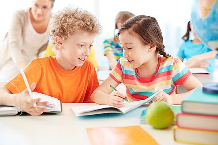 大学英语背诵文选_大学英语四级范文背诵50篇_背诵范文英语大学作文