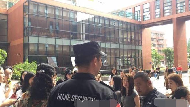 大学三级英语作文范文_英语笔译三级考试_大学英语三级考试