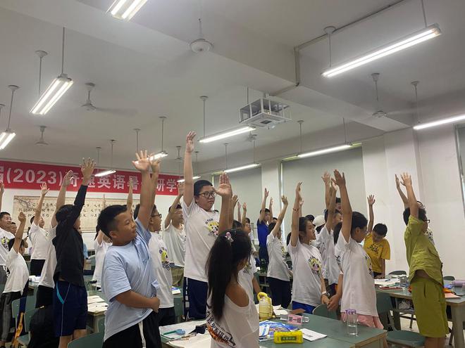 英语学点堂堂清答案八上_英语学点八年级上册答案_点学英语