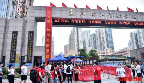 成人自考英语考什么_成人自考英语二历年真题_成人自考英语