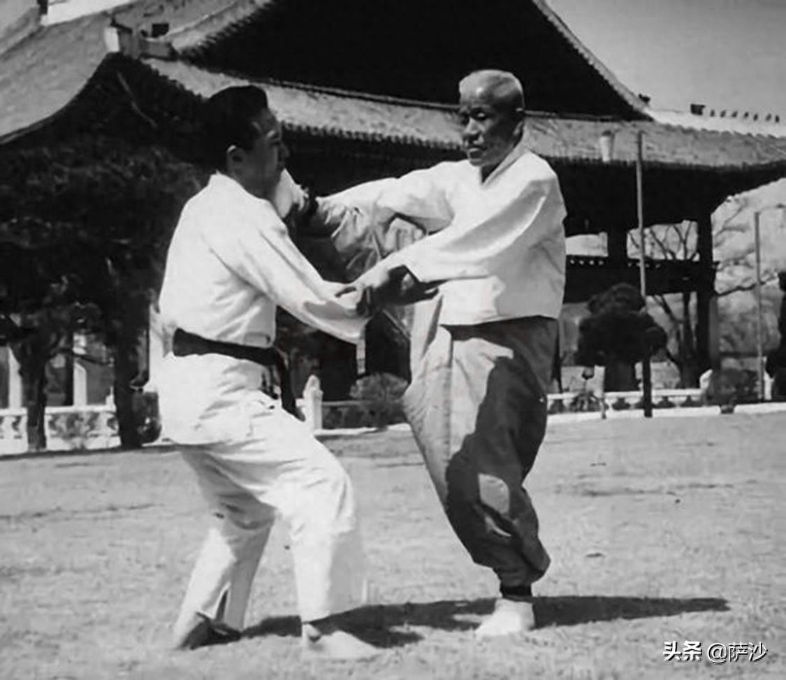 朝鲜英语学家_朝鲜人学英语_朝鲜学英语吗