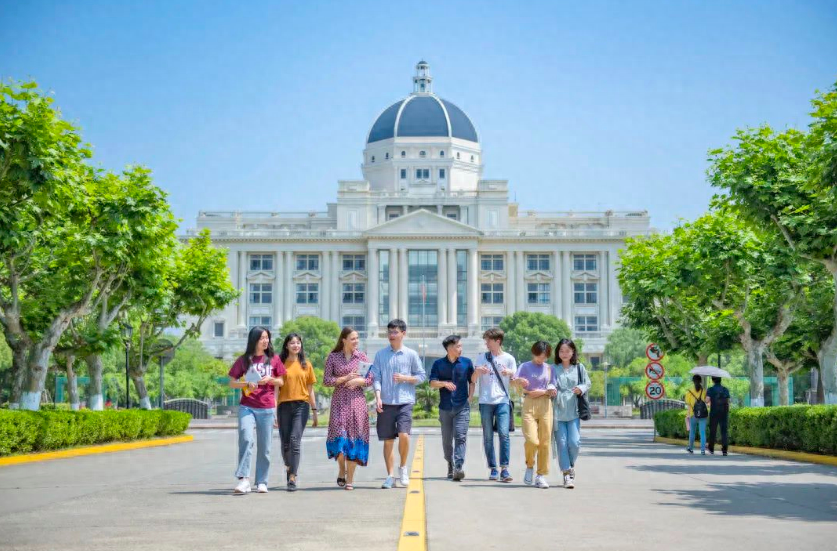 上海外国语大学英语_海外国语学院入学条件_海外国语