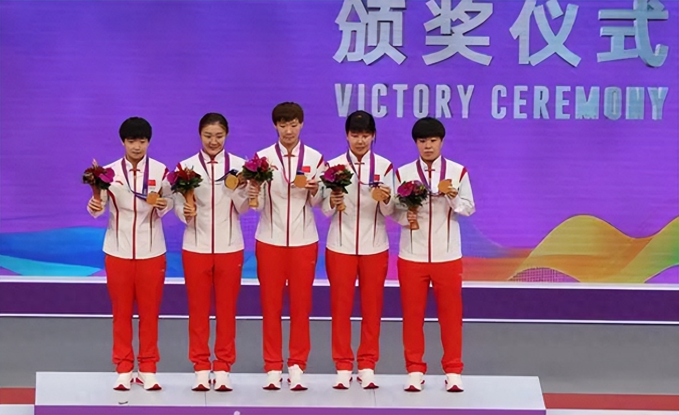 英语口语练习视频_视频学英语口语_英语口语100个视频场景对话