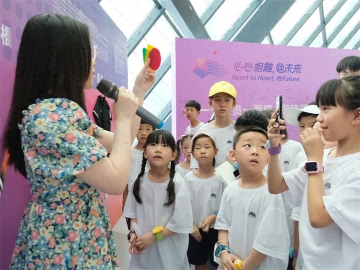 英语口语100个视频场景对话_英语口语练习视频_视频学英语口语