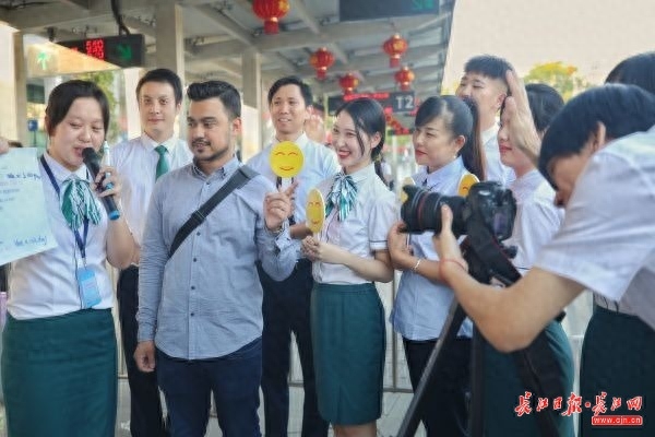 武汉英语口语培训_武汉英语口语机构_培训口语武汉英语老师