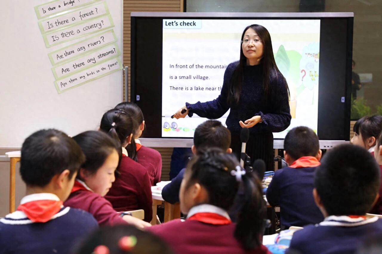 英语线上学还是线下学好一点_线上英语学习_英语线路