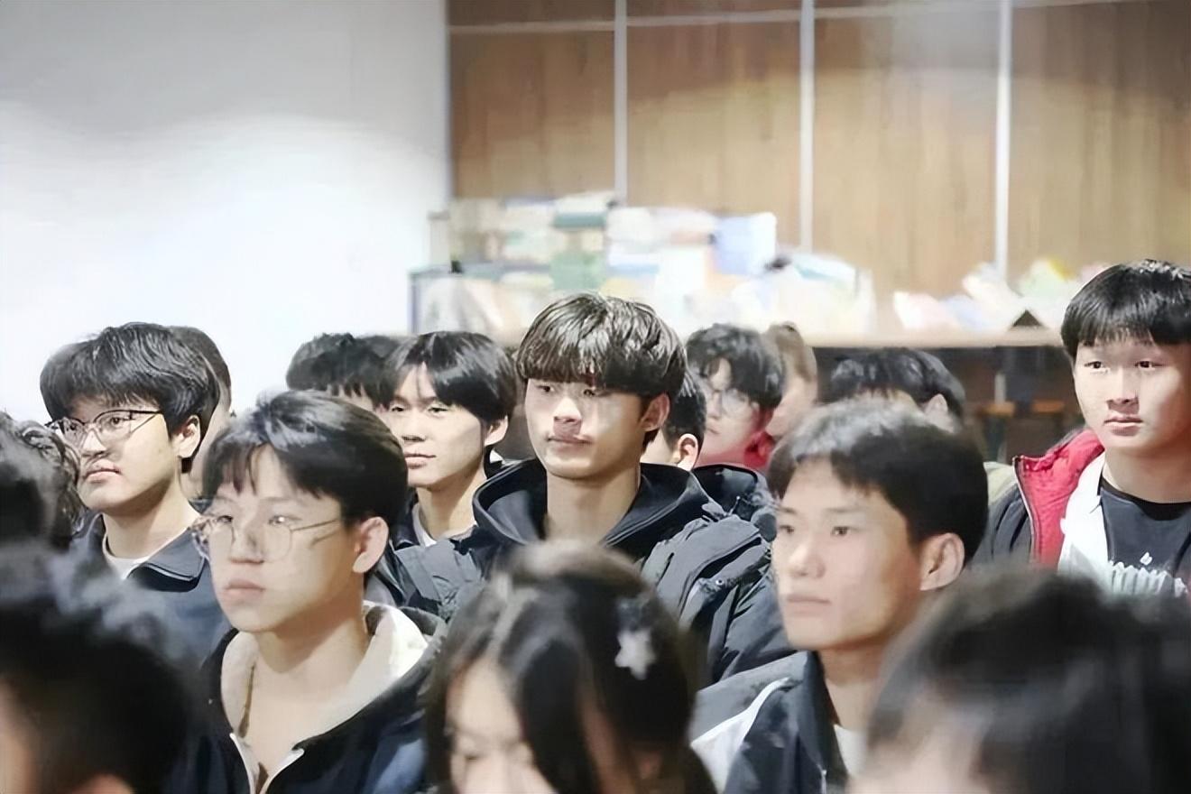学好西班牙语大有前途_西班牙语和英语哪个好学_西班牙语好学吗自学可以学会吗