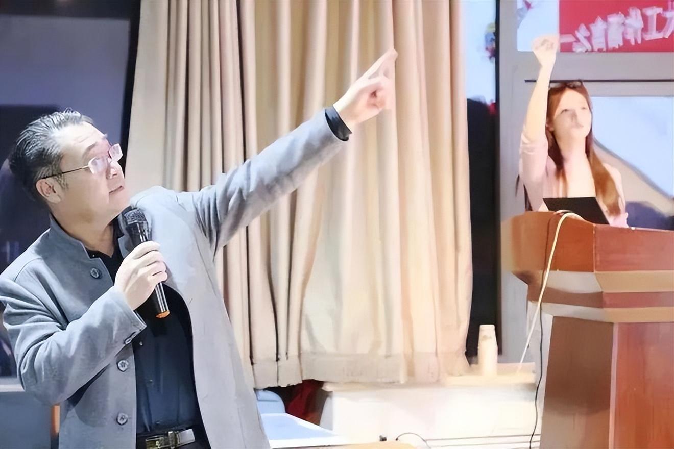 西班牙语好学吗自学可以学会吗_学好西班牙语大有前途_西班牙语和英语哪个好学