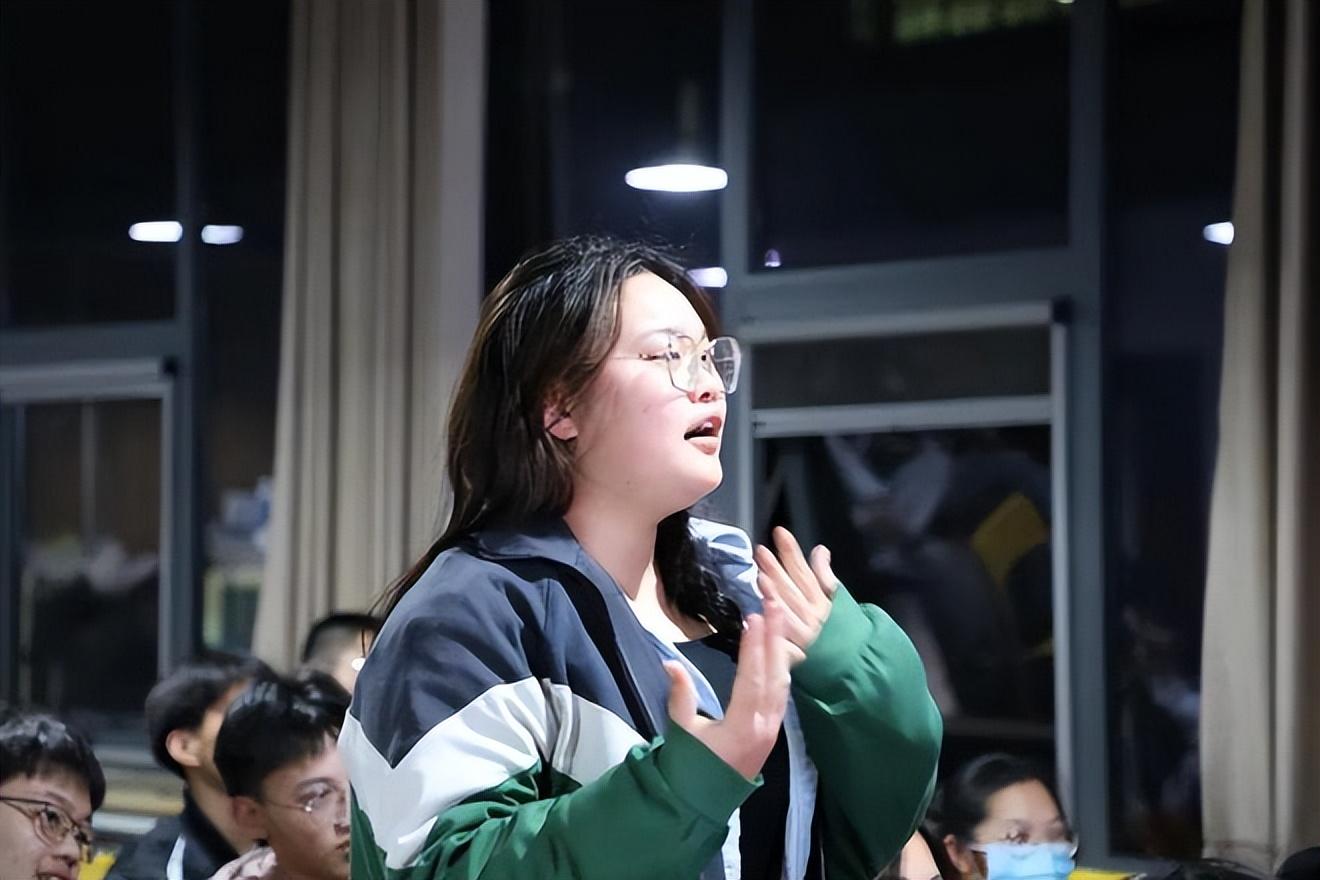 学好西班牙语大有前途_西班牙语和英语哪个好学_西班牙语好学吗自学可以学会吗