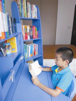 缪一帜在家学习家属提供