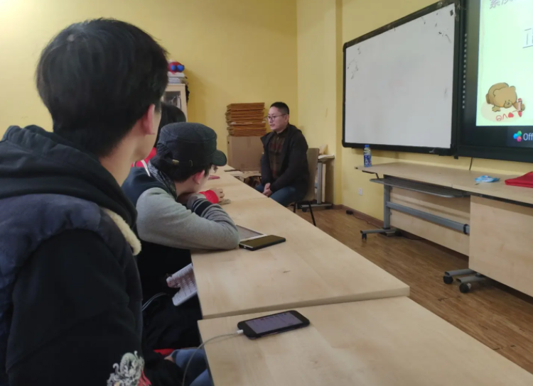 商务英语太难就业了_难商务就业英语怎么说_商务英语就业困难