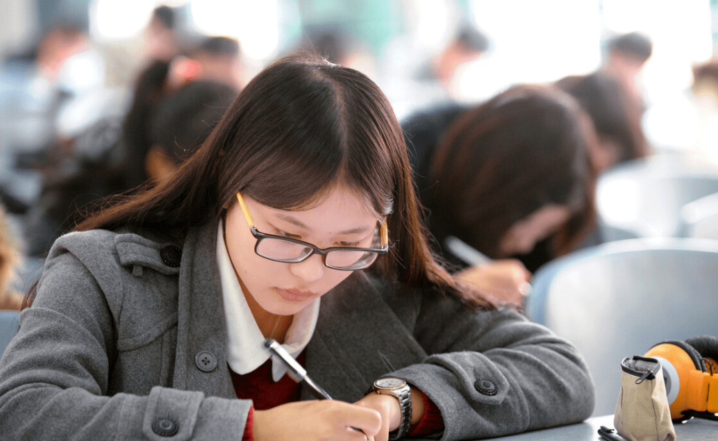 大学英语及格率_英语考试大学_大学英语四级通过率一般多少