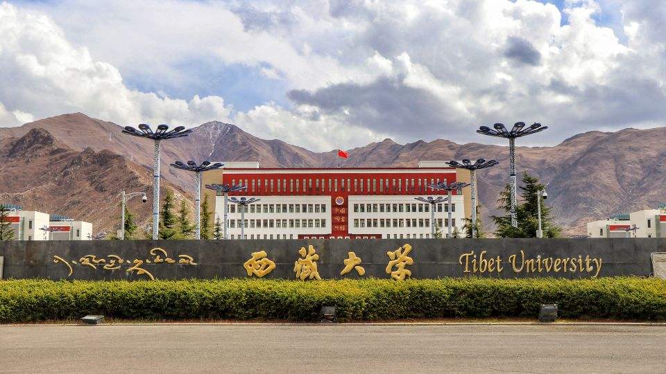 上海外国语大学英语_国语海外英语大学上几年毕业_海外国语学院