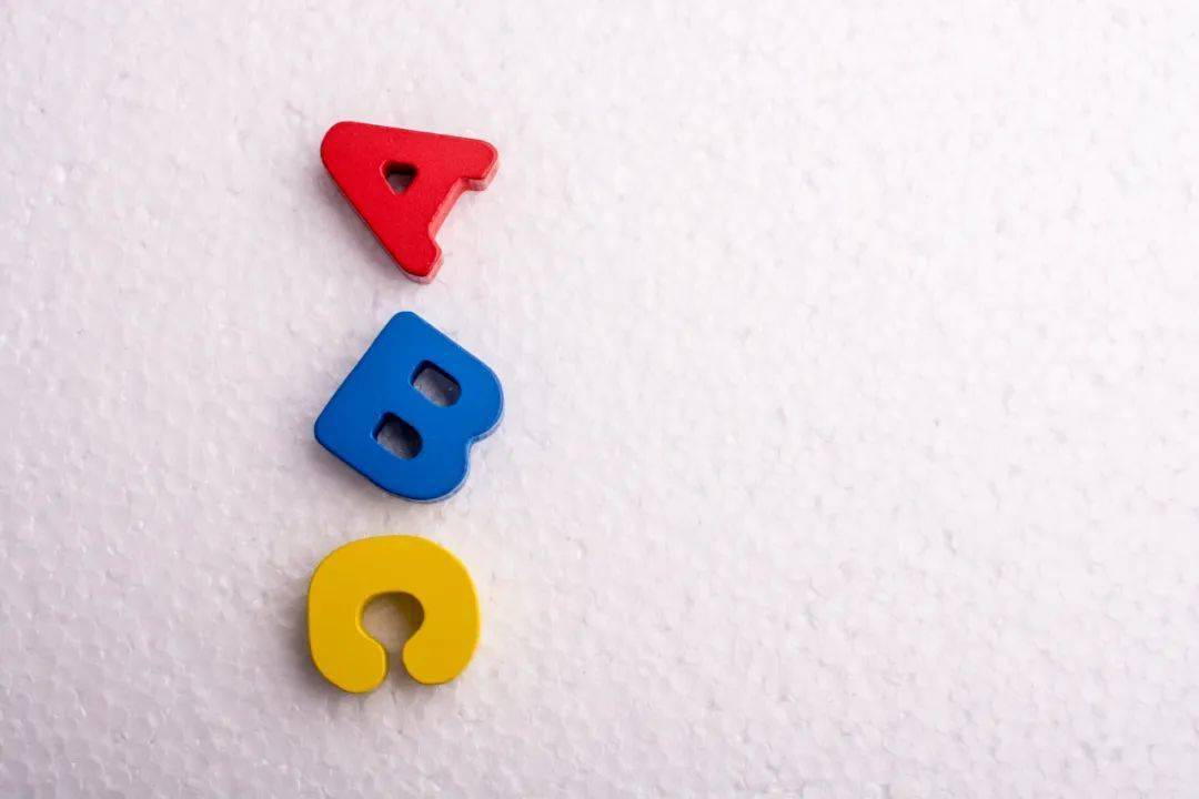 怎么学英语最快自学_自学英语学美音还是英音_自学英语学不进去怎么办