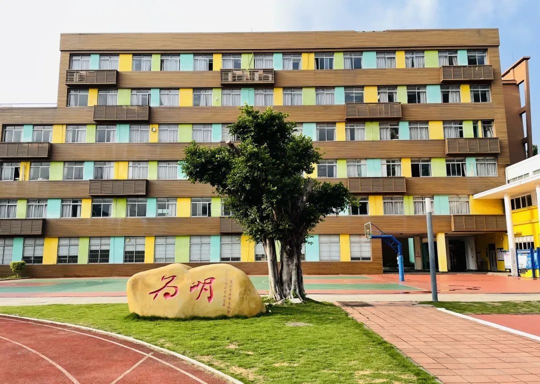 广州华美英语实验学校多大_广州华美实验英语学校好不好_广州华美实验英语学校