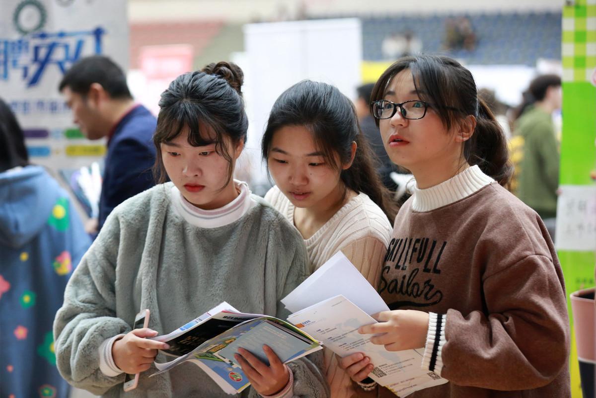 英语研究生的要求_英语研究生需要考什么_研究生要学英语吗