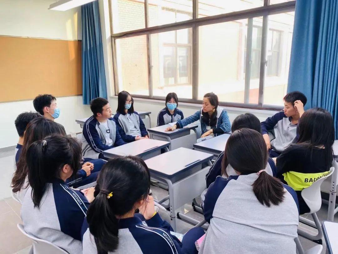 成实外教育培训机构_教育培训机构外教_培训学校外教