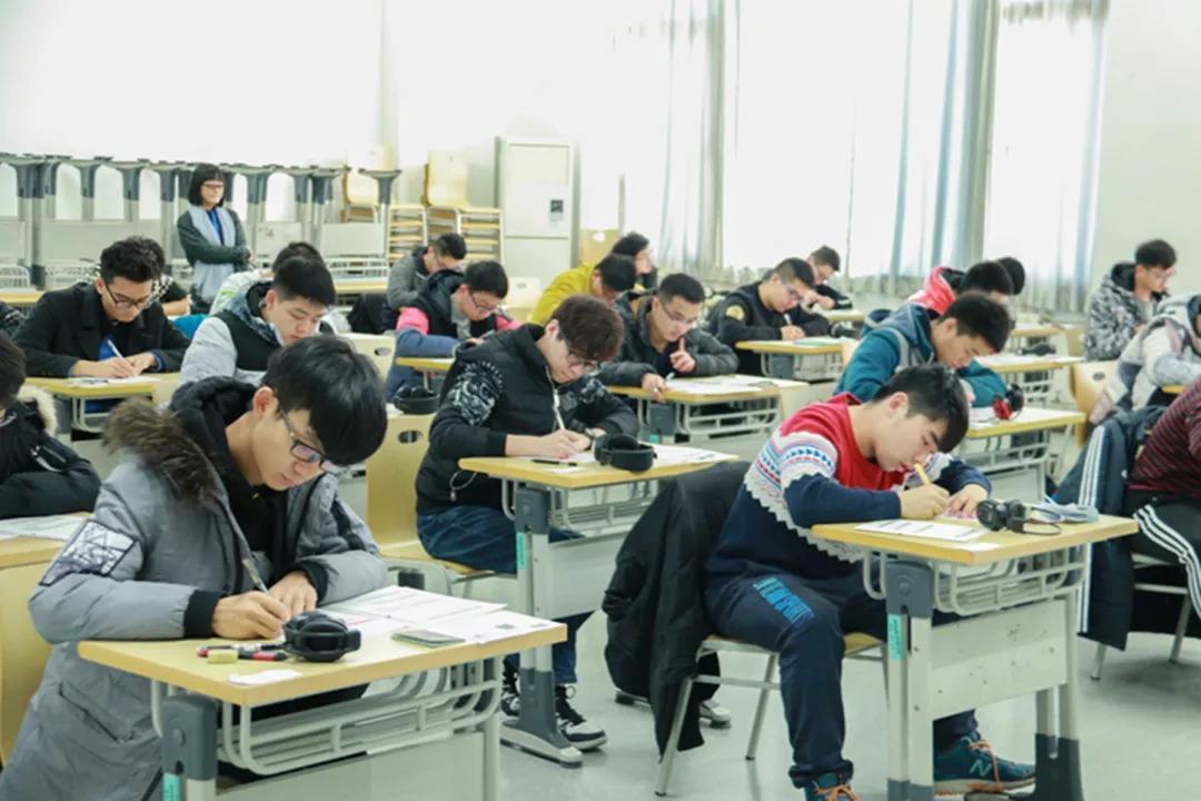 英语基础过关手册_零基础英语怎么过四级_英语基础过关听写笺