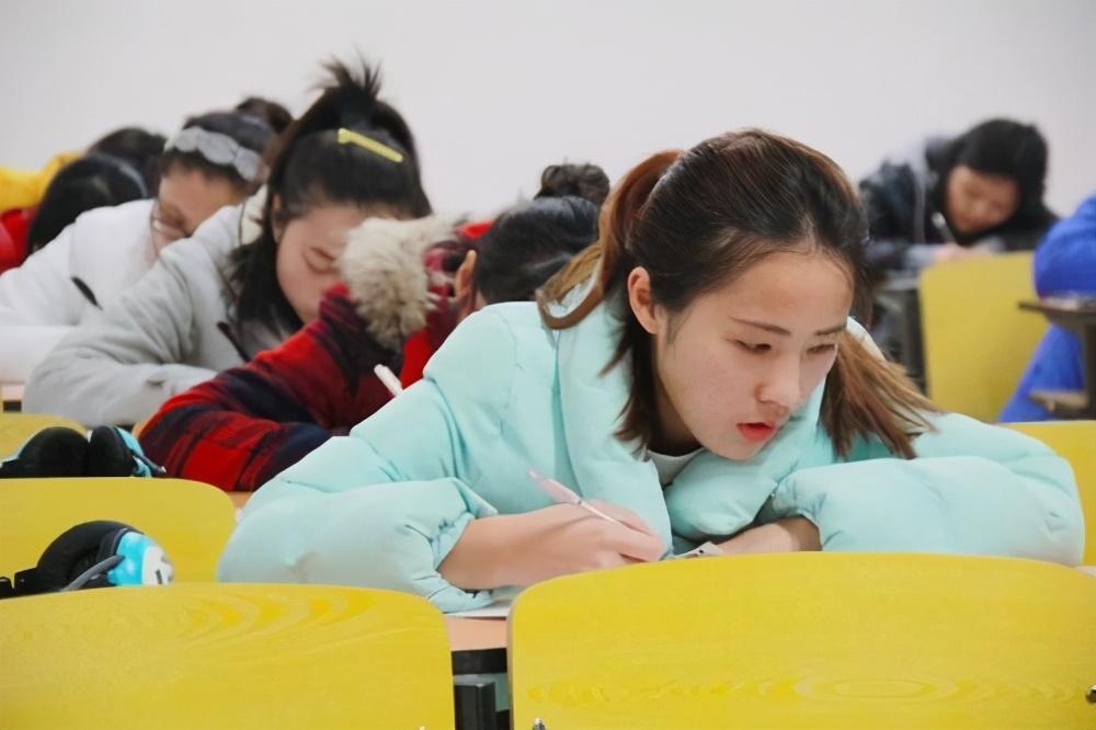 大学英语四级多少分及格_大学英语四级多少分及格_大学英语四级多少分及格