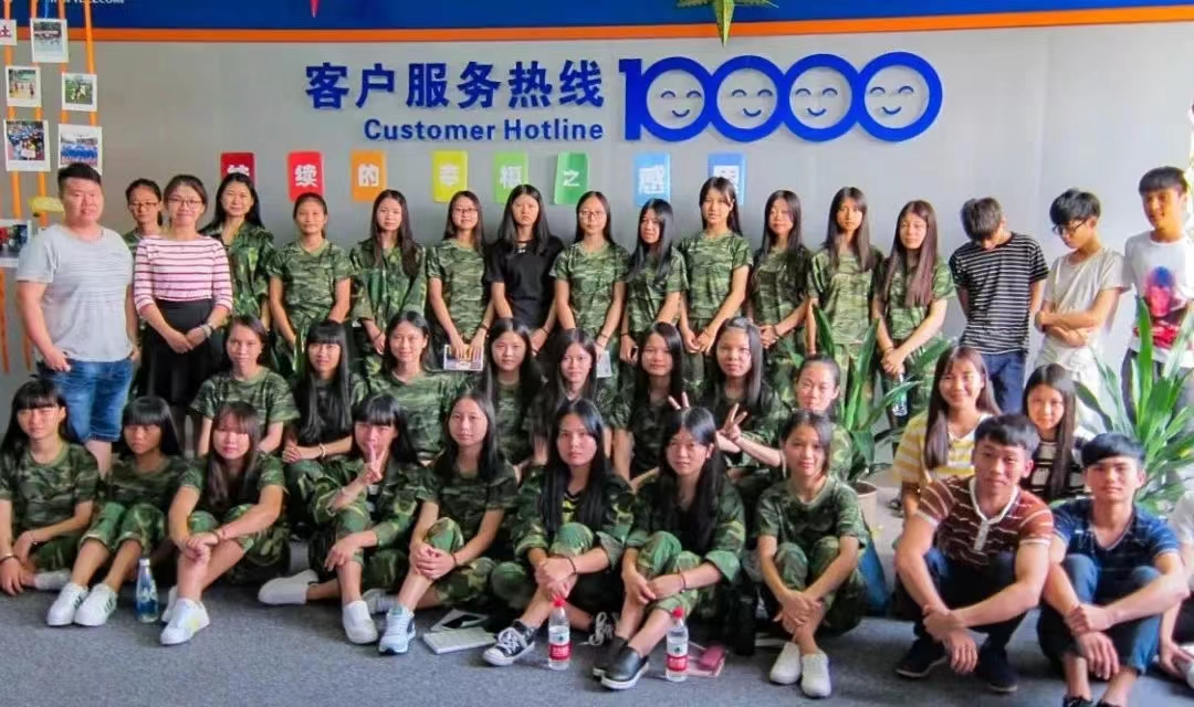 中等职业教育教材英语_中等职业学校英语教程_中等职业学校英语教材