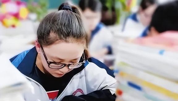 班主任英语怎么说_班主任英语_班主任英语怎么写单词
