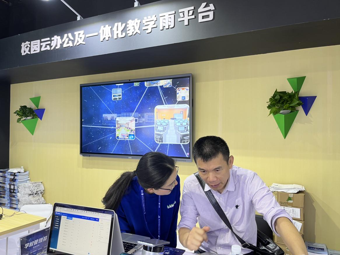 蓝鸽英语平台答案_蓝鸽英语教学平台_蓝鸽英语学习平台