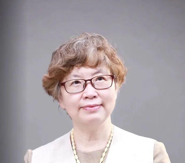 大学英语课本读写教程_大学英语读写教程_教程英语读大学写论文好吗