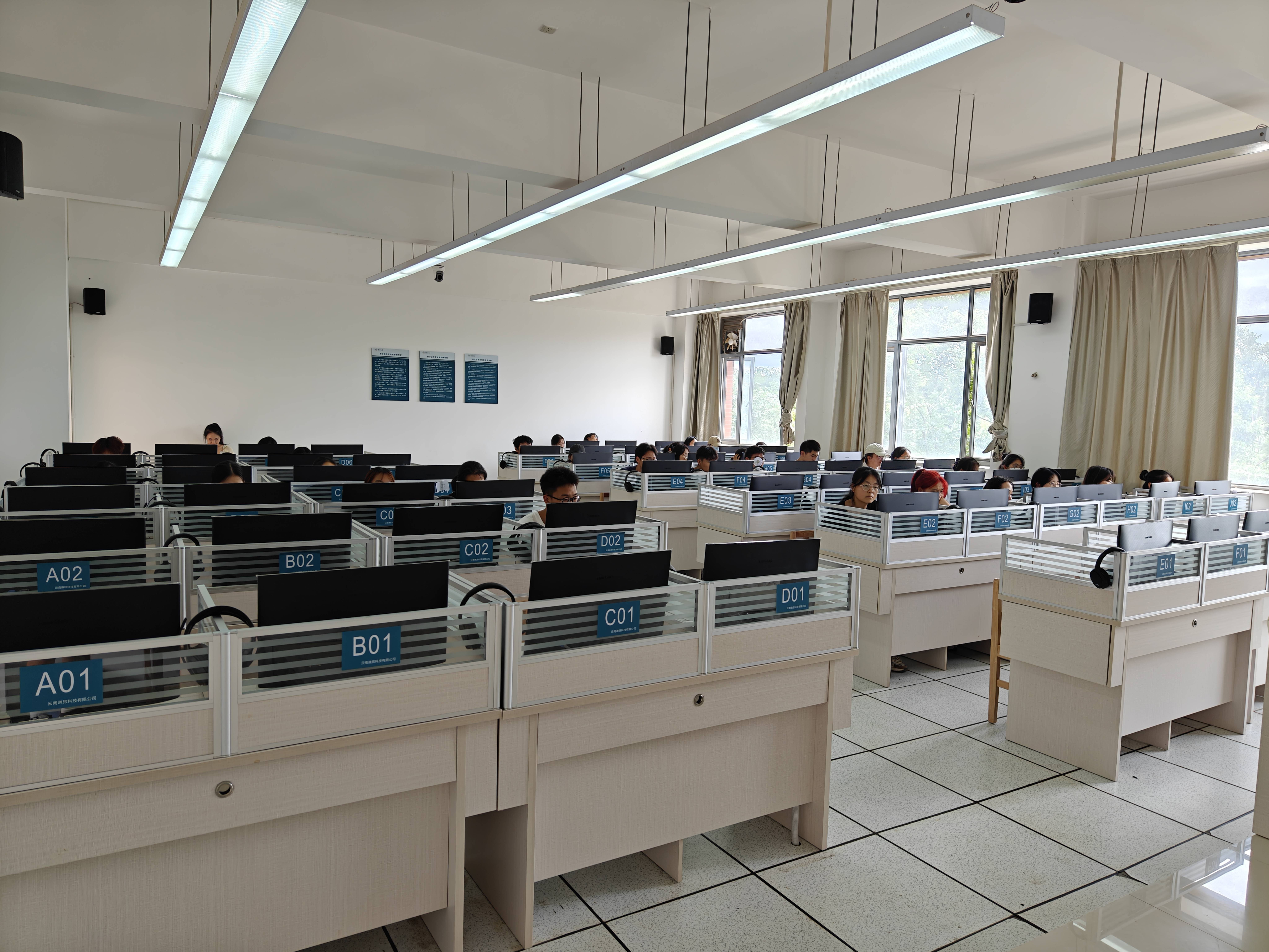 大学英语期末考试_大学的英语期末考试_大学英语期末考试题目