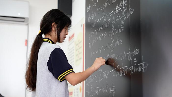 怎样自学英语_自学英语怎么学从零开始_自学英语二考试时间安排