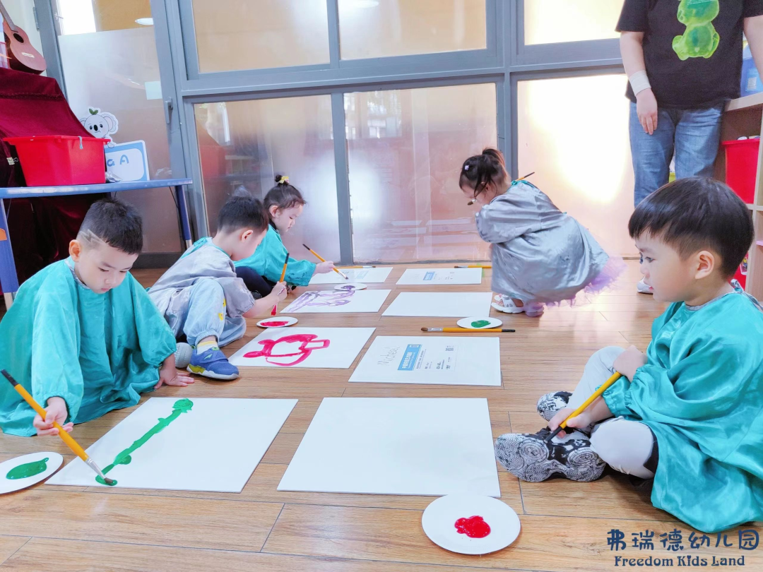 一对一外教英语幼儿园_英语外教幼儿_幼儿园外教英语课堂教学视频