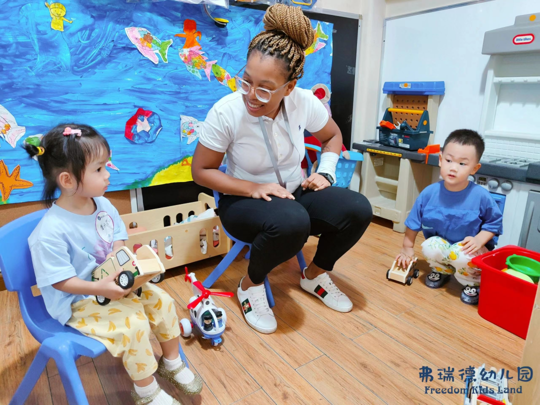 英语外教幼儿_幼儿园外教英语课堂教学视频_一对一外教英语幼儿园
