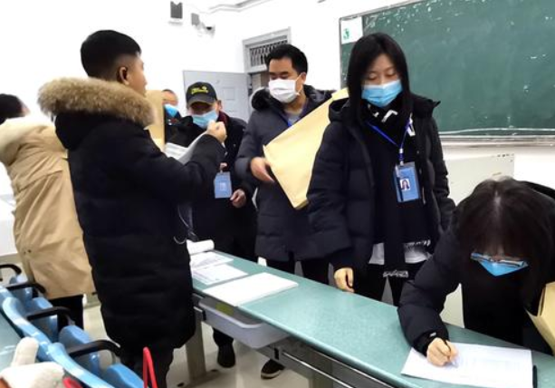 英语四六级一对一外教多少分_外语六级多少分及格_外语水平六级