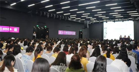 亲子英语课程_国外亲子教育_一对一亲子外教